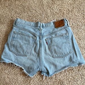 LEVI 501 SHORTS